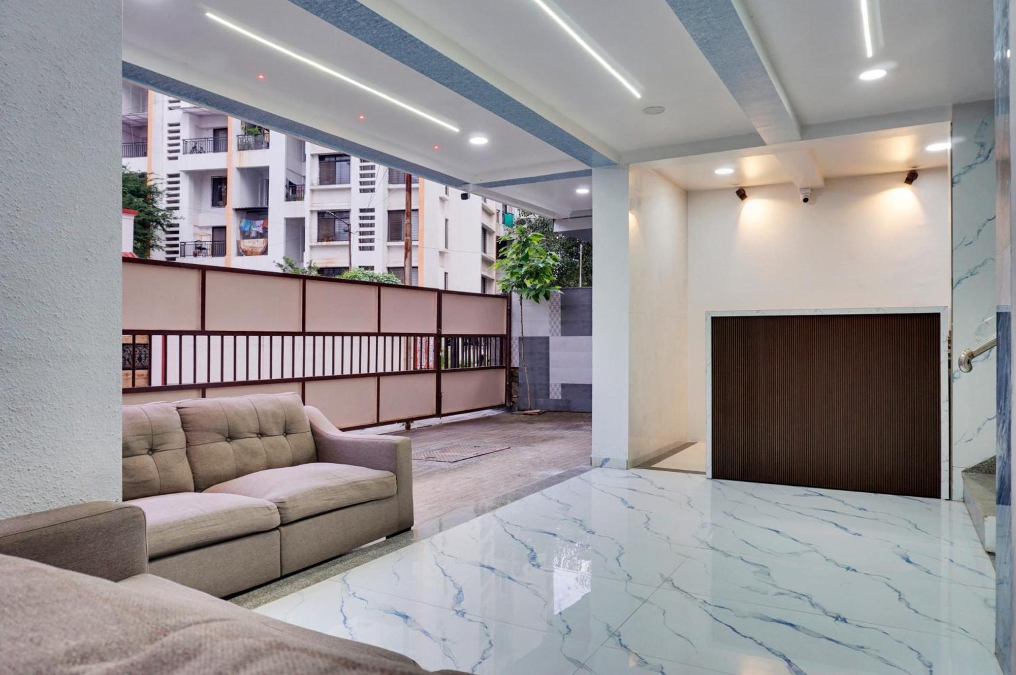 Urban Hometel Pune Exterior photo